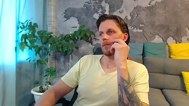 VikingChrisss' Live XXX Chat