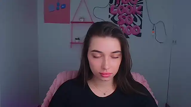 NikaMystic Adlı Modelin Canlı XXX Sohbeti