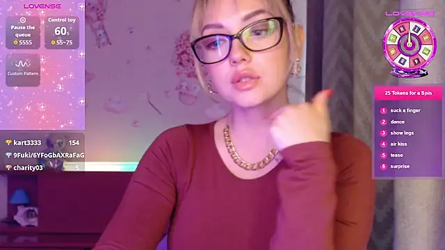 -Stephanie- Adlı Modelin Canlı XXX Sohbeti