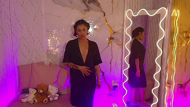 PEACHY_TAY live XXX chat