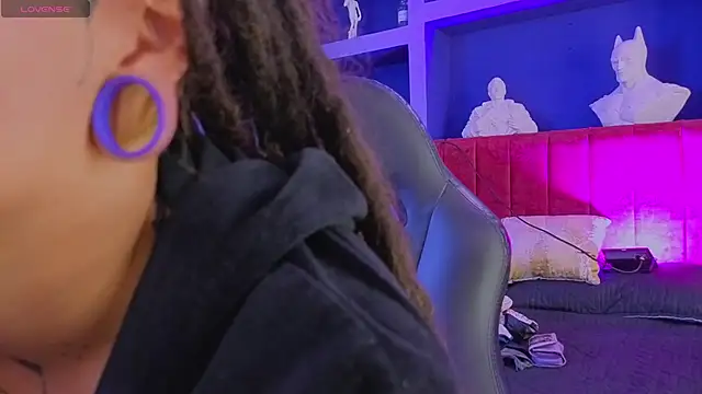 Chat +18 de _sharlotte777 ao vivo