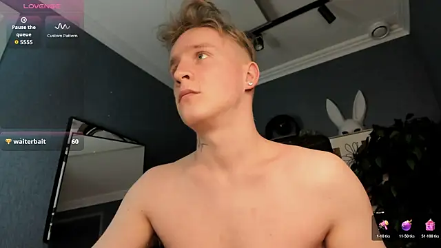 دردشة AlexxSweet الجنسية المباشرة