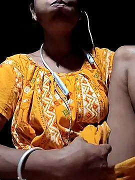 Sweet-runi: διαδικτυακό σόου στην κάμερα