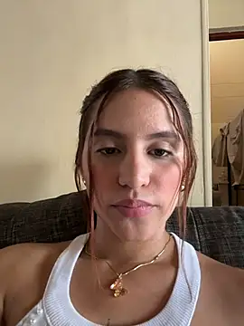 ViankaRose Chat XXX in diretta