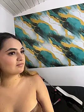 Antonella_Julieta Adlı Modelin Canlı XXX Sohbeti