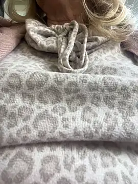 Irina2909@xh's Webcam Show