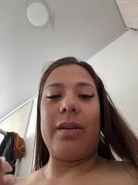 Pretty__Milfのウェブカメラショー