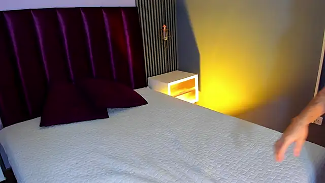 LauraAristizabalのウェブカメラショー