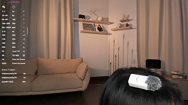 Lova_Raneのウェブカメラショー