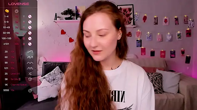 velvet_cherry_ élő XXX-chatje