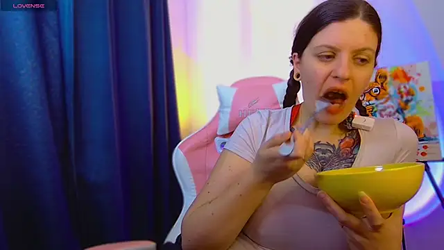 Ann_mikelaのウェブカメラショー