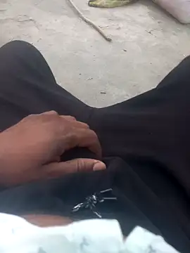 FinableKnee – webcam-show