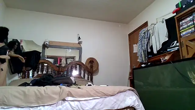 slinginbigD Adlı Modelin Canlı XXX Sohbeti