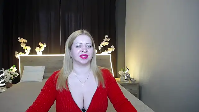 OliviaVerr: онлайн-секс-чат