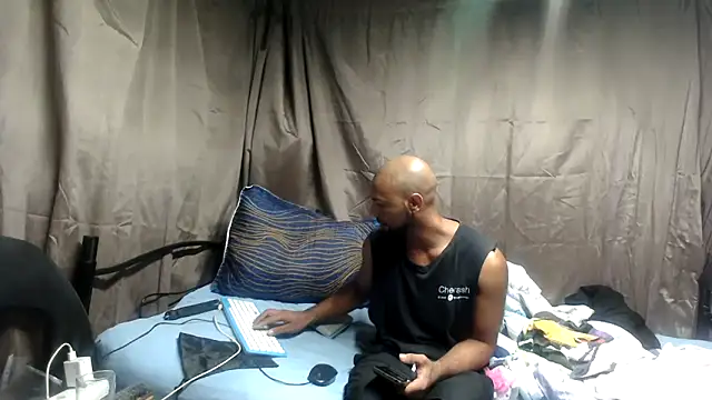 Chat XXX en directo de Camodick