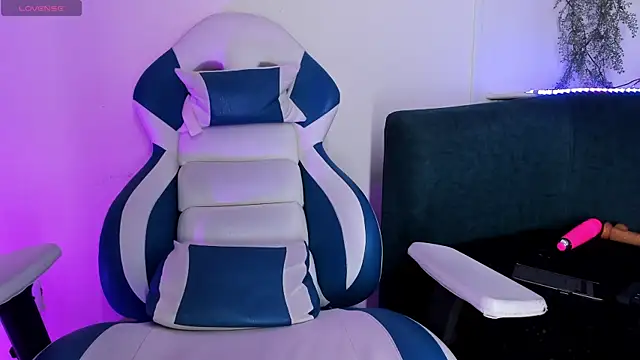 morgana_white: онлайн-секс-чат