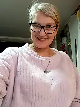 irinamaux Adlı Modelin Canlı XXX Sohbeti