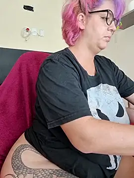 Escarlate4you_ 即時 XXX 聊天