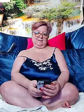 Chat +18 de QueenPammy1 ao vivo