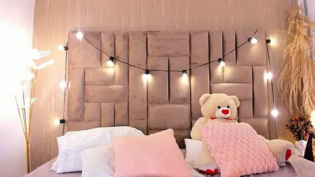 ClaradelMar élő XXX-chatje