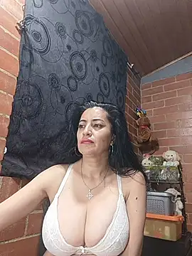 Chat +18 de Alexandrina ao vivo