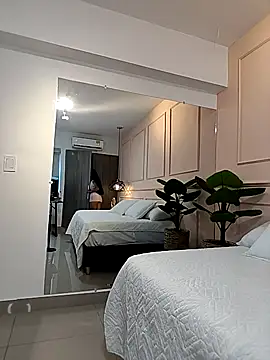 OLIVIA_GARCIA__ 即時 XXX 聊天