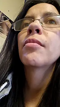 Chat +18 de rposhta1991 ao vivo