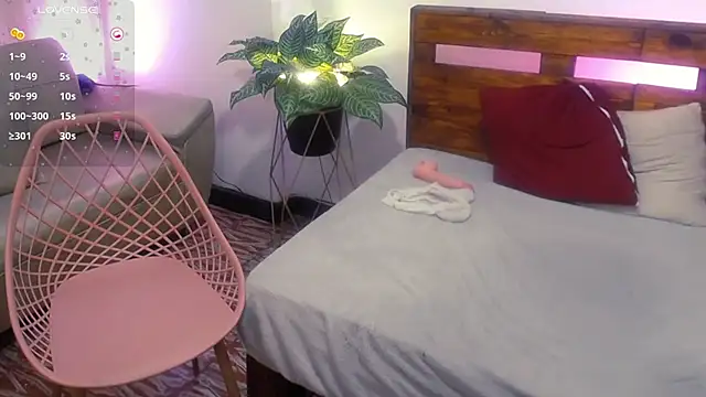 Yeseniaa25_ élő XXX-chatje