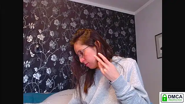 Sophi_Cute Chat XXX live