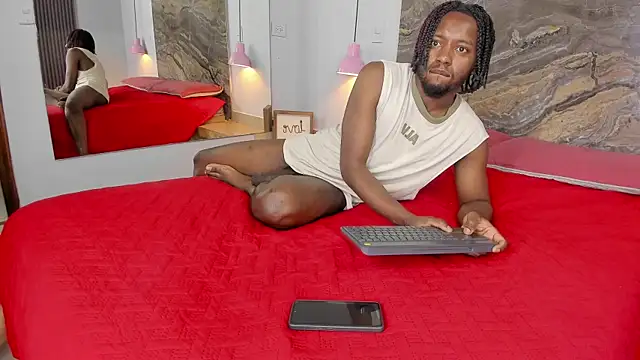 kaleb_violeta_1 Show Webcam