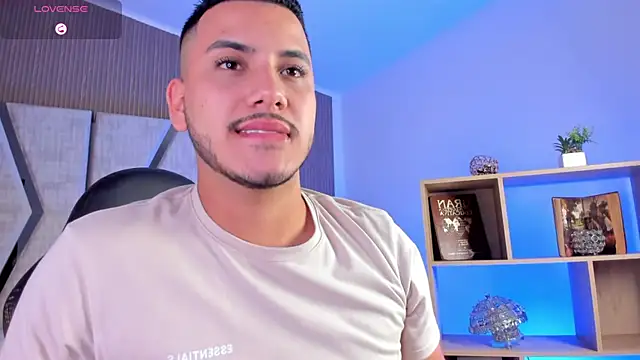 XXX chat uživo modela Axel_grey_