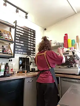 cinnabon_ Show in webcam