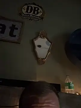 barnyardbreeder: διαδικτυακό σόου στην κάμερα