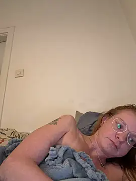 jannis1992 Adlı Modelin Canlı XXX Sohbeti