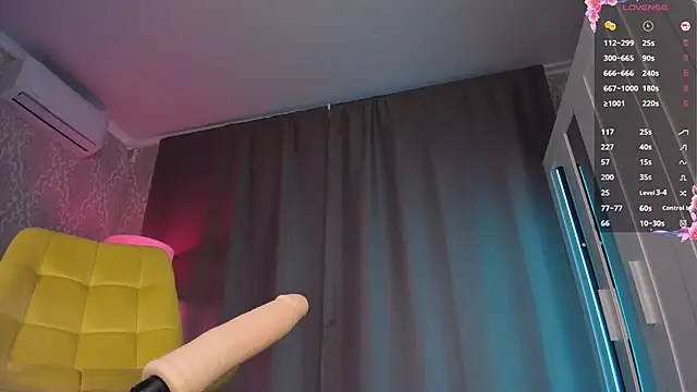 Juicy_Vikki 现场XXX聊天