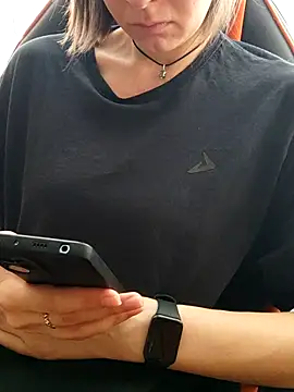 Aashikalaa Chat XXX in diretta