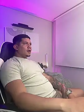 Chat XXX en directo de _robertobaggioo