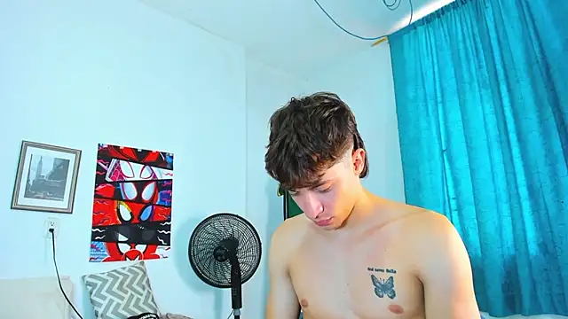 AlessandroDybalaのウェブカメラショー