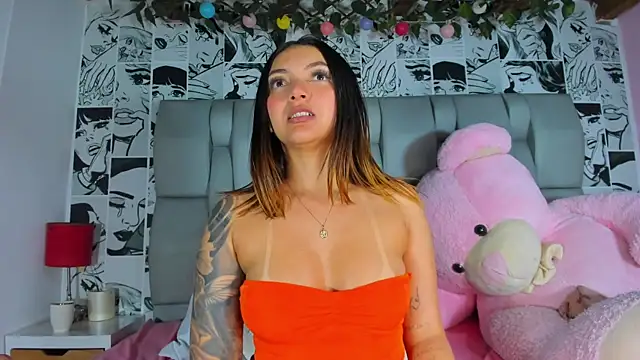 แชท XXX สดของ LucyRosse