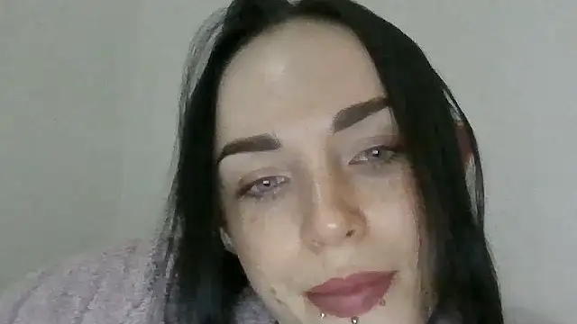 Trinsy_LoveのライブXXXチャット