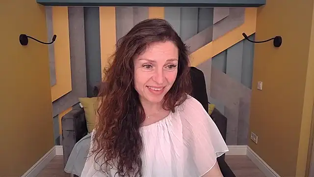 EllaLong Chat XXX in diretta