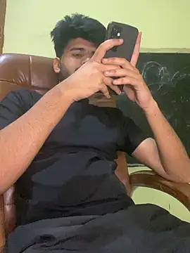 MASTTERRR élő XXX-chatje