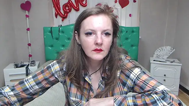 XXX chat uživo modela MeganPirs