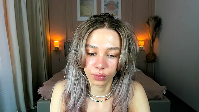 LuluAlis – Naživo XXX chat