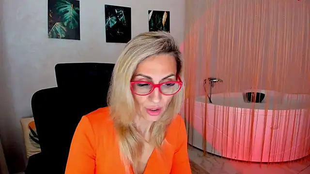 دردشة MuseOfStage الجنسية المباشرة