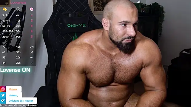 XXX chat uživo modela Musculus6