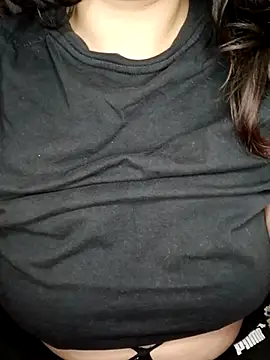 kitty_2000 লাইভ XXX চ্যাট