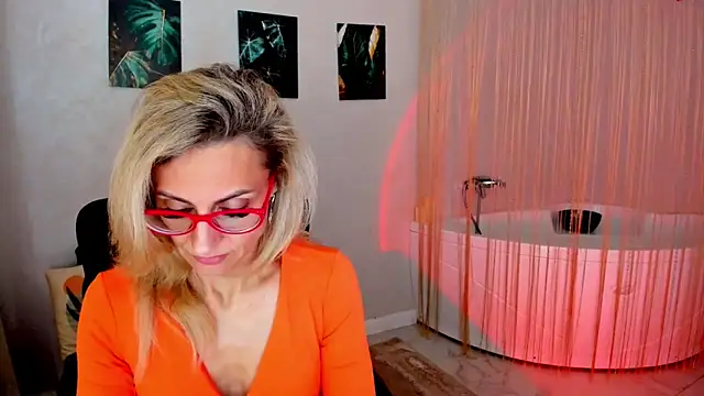 XXX chat uživo modela MuseOfStage