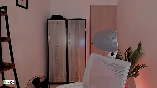 Chat XXX en directo de urcute_kitten