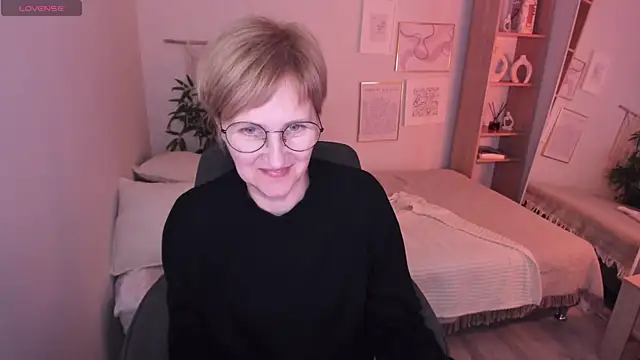 Czat XXX na żywo – Paris_Cherry